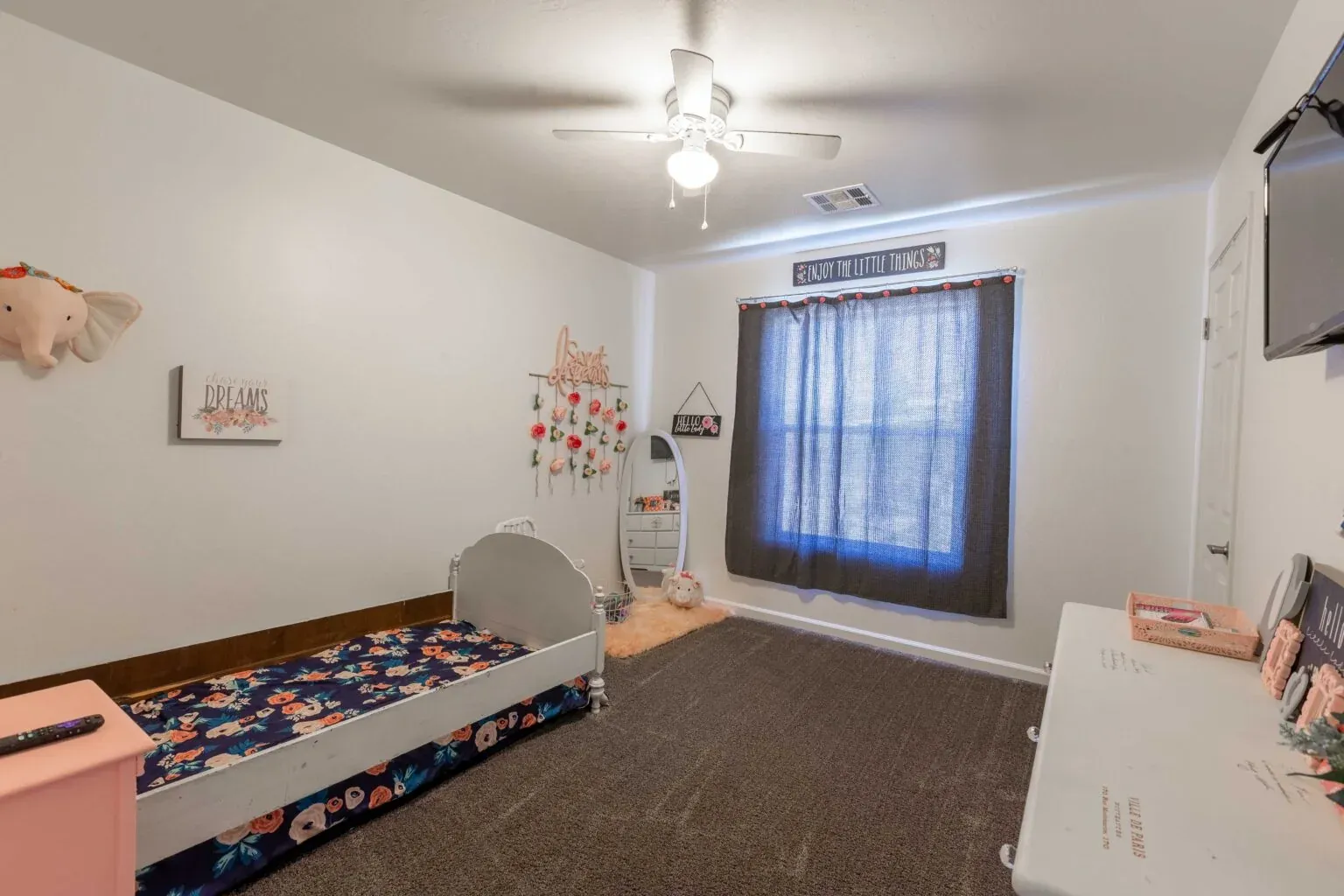 Tranquil Oasis: Bedroom 2