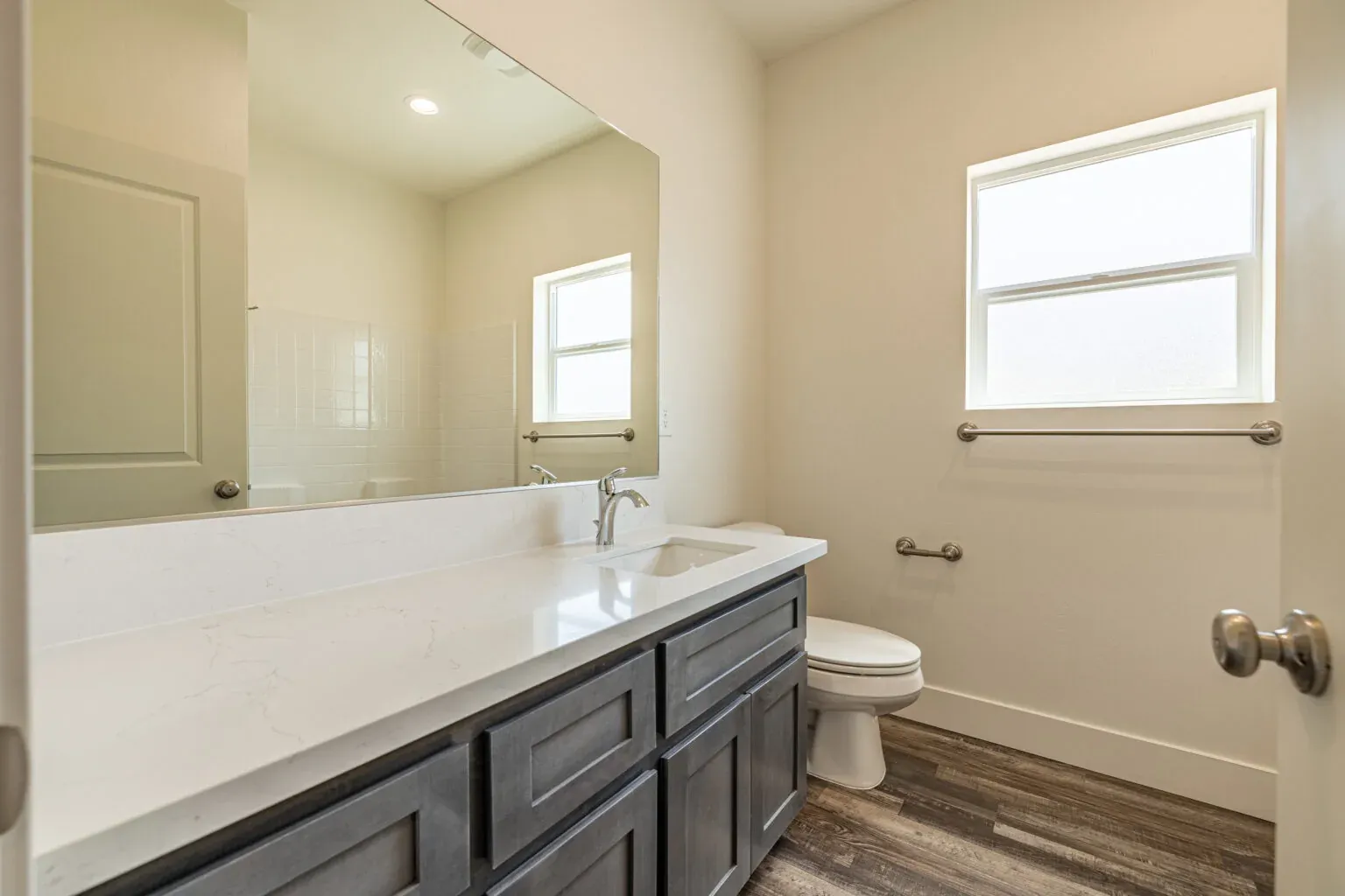 Sunset Retreat Model: Bathroom 2