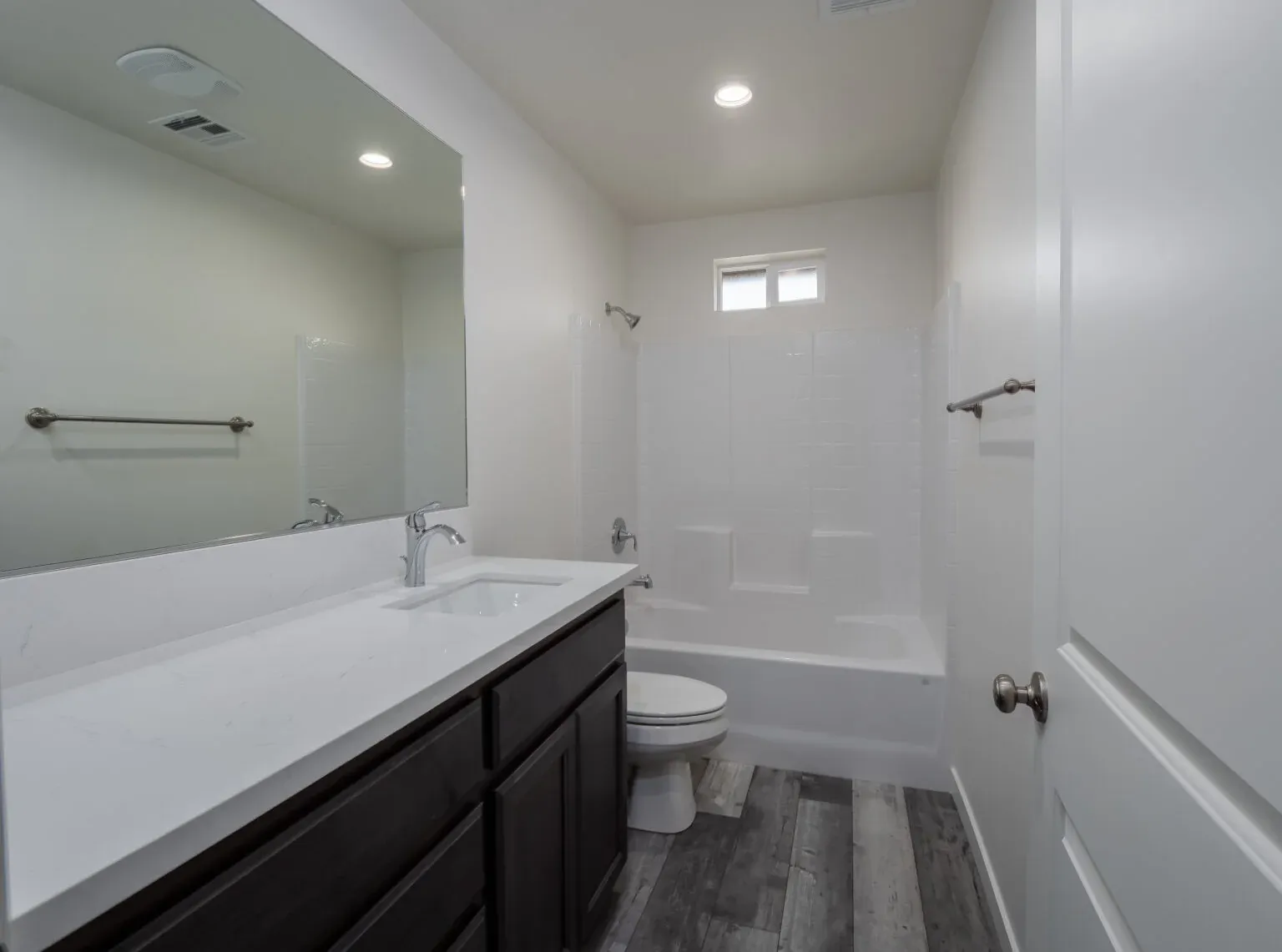 The Tranquil Abode: Bathroom 2